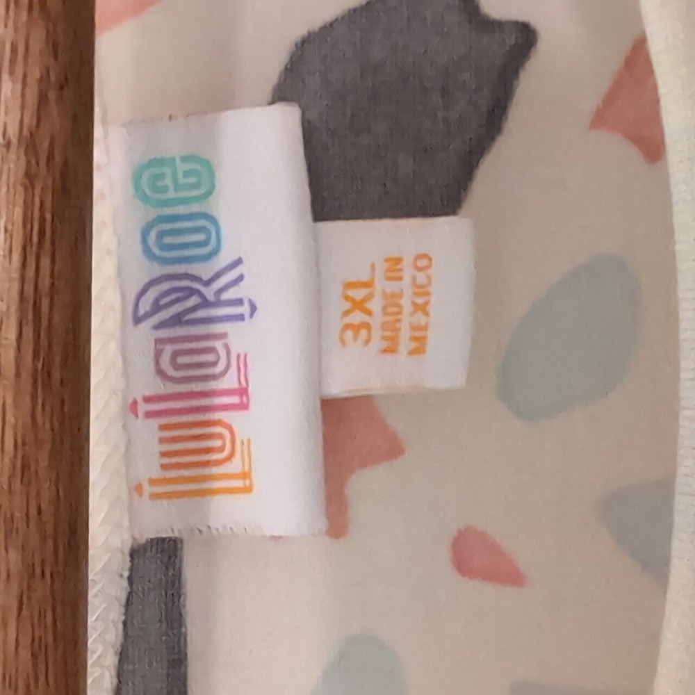 Women's Randy Tee - Picture 3 of 4